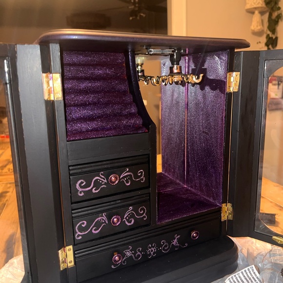 Black Jewelry Box with Purple Interior - Picture 7 of 8